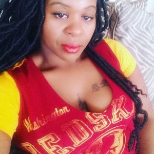 Meet your Posher, Dena